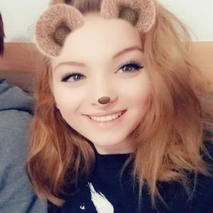 Meet your Posher, Caitlyn